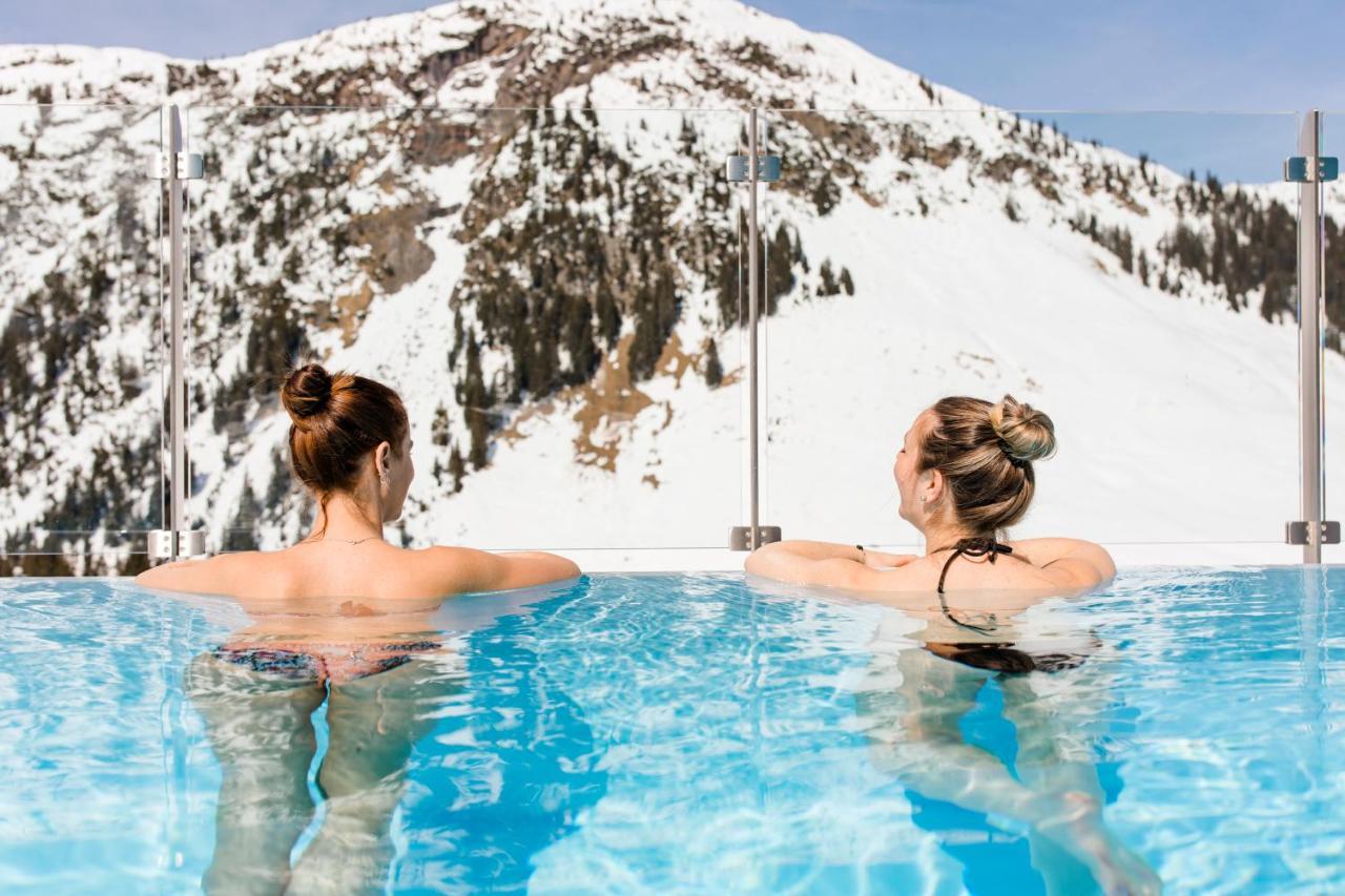 Alpenparks Hotel & Apartment Arlberg Warth Mit Pool Dış mekan fotoğraf
