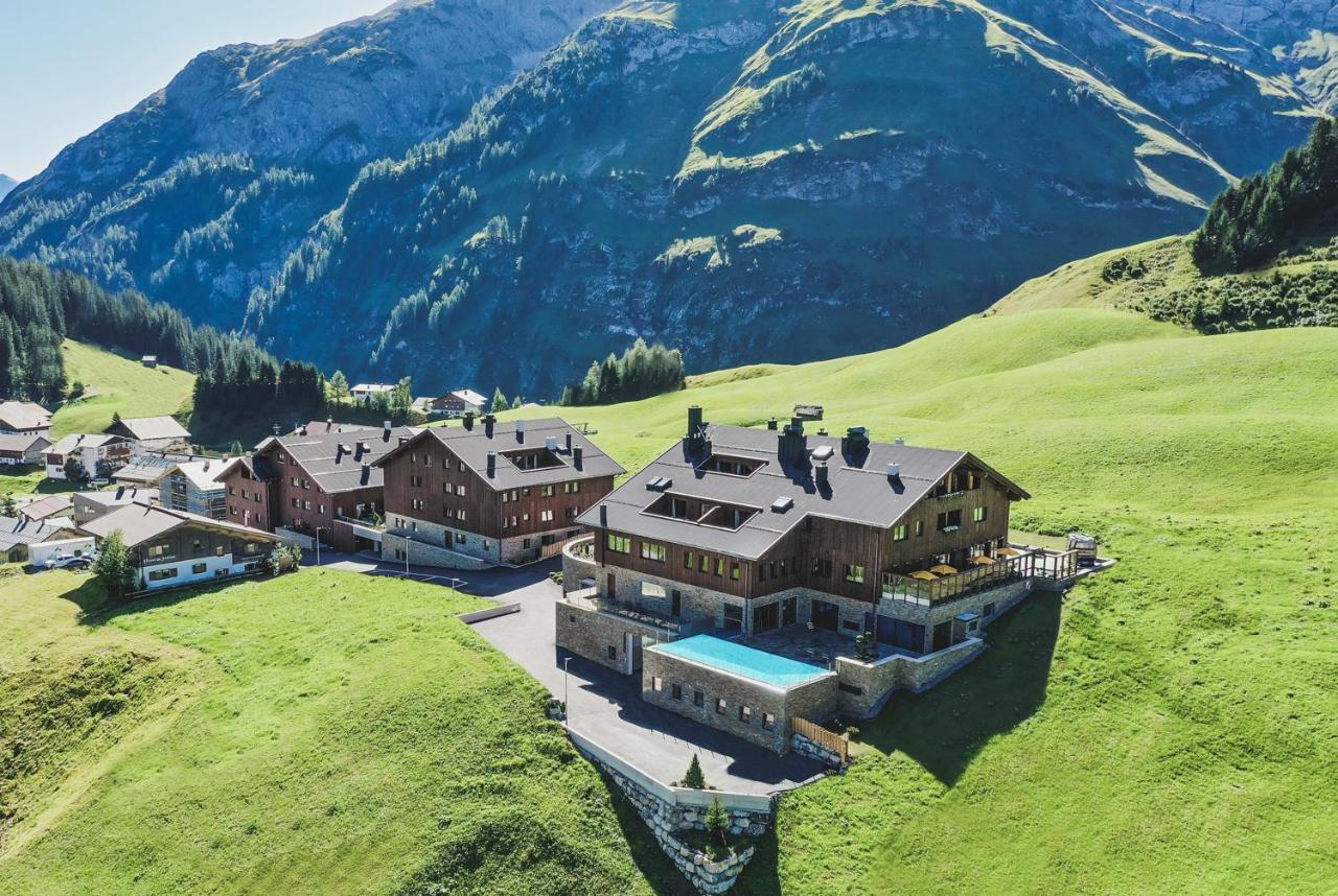 Alpenparks Hotel & Apartment Arlberg Warth Mit Pool Dış mekan fotoğraf