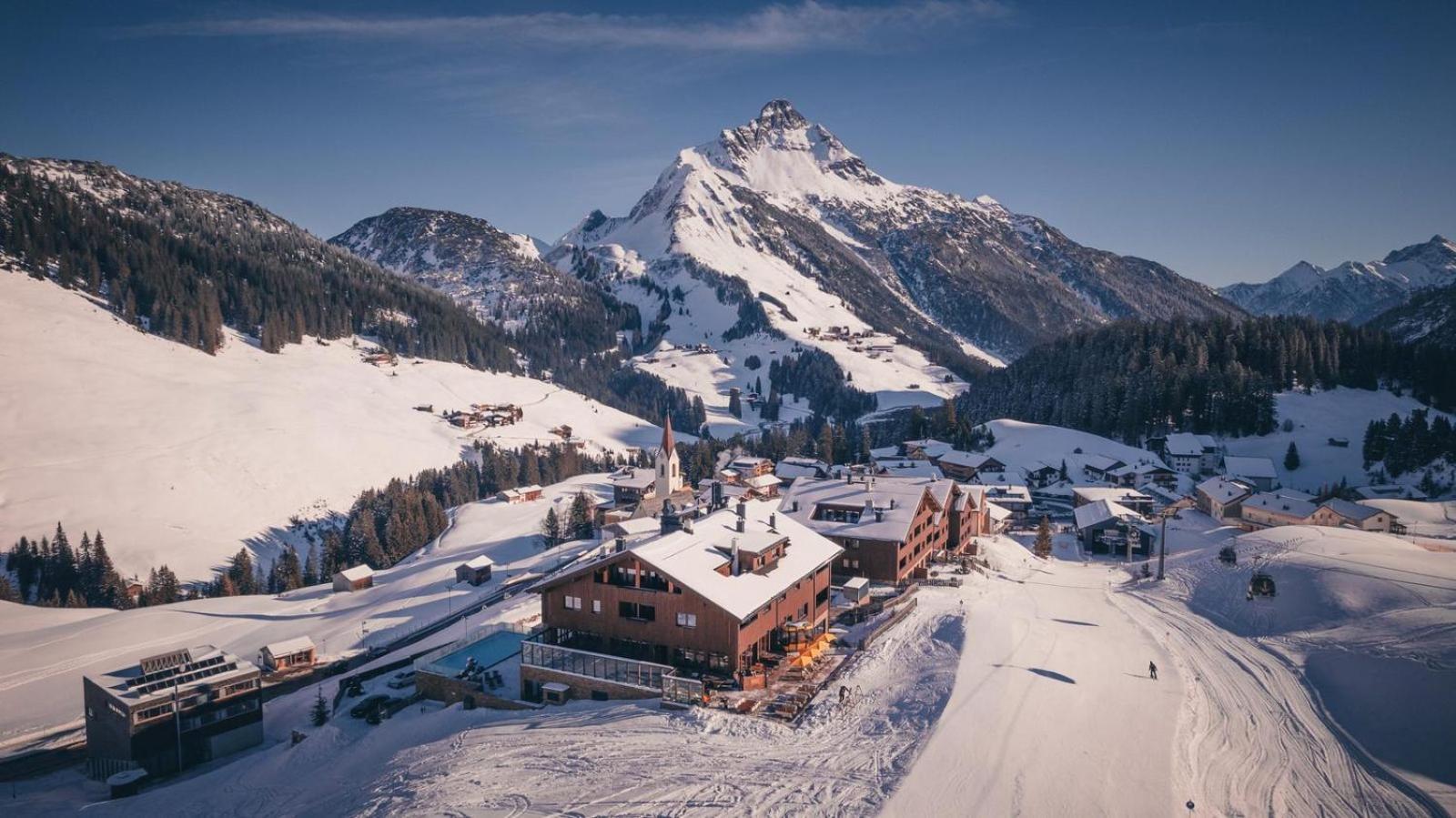 Alpenparks Hotel & Apartment Arlberg Warth Mit Pool Dış mekan fotoğraf