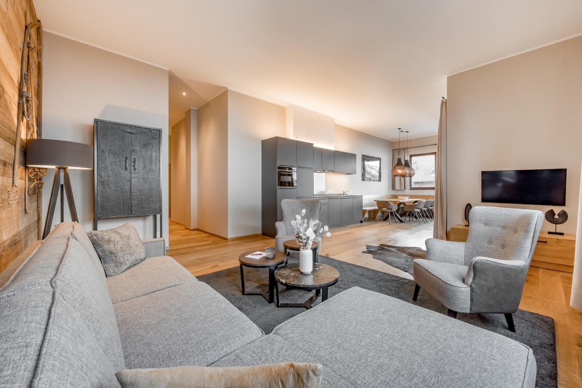 Alpenparks Hotel & Apartment Arlberg Warth Mit Pool Dış mekan fotoğraf